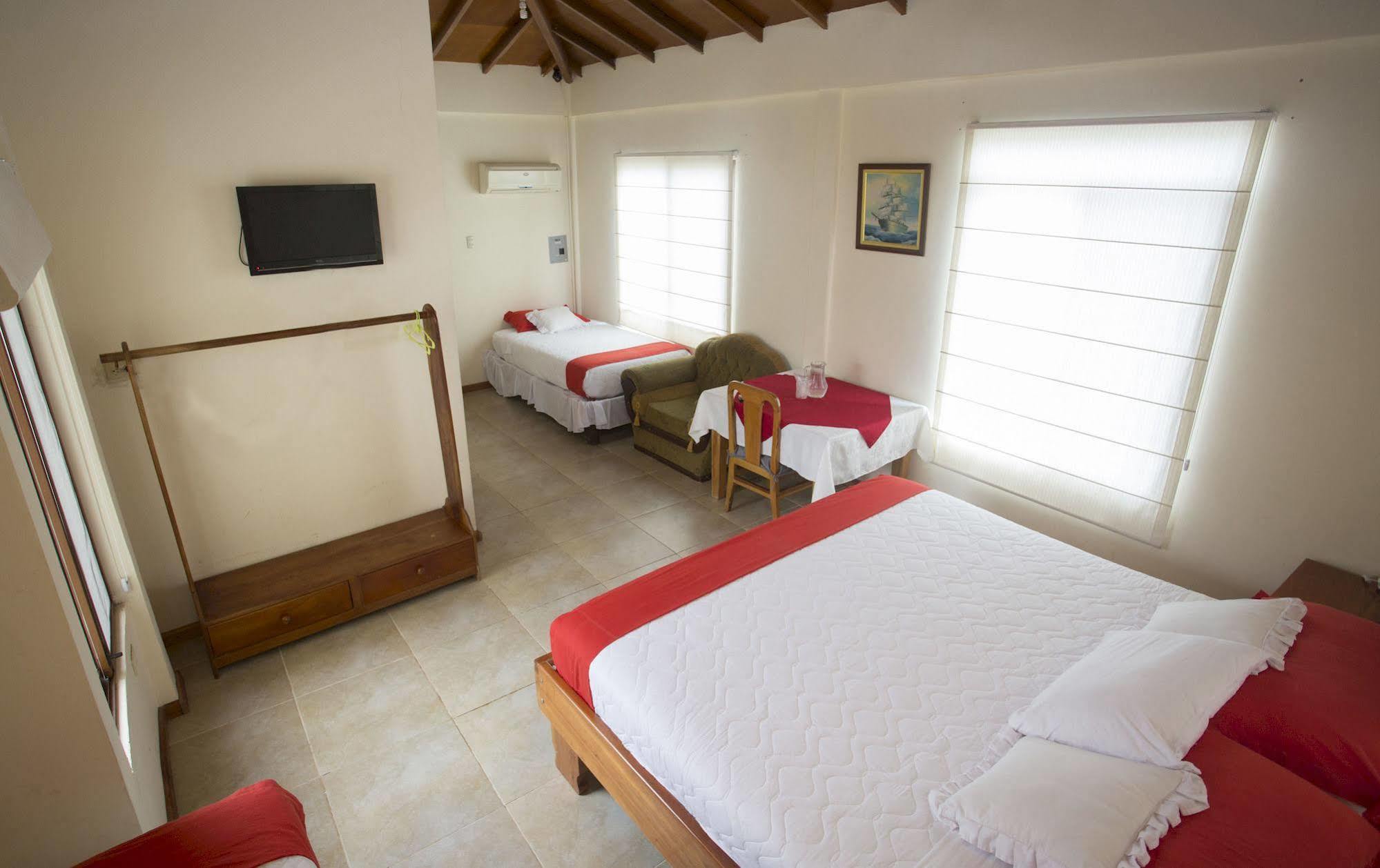 Hotel San Vicente Galapagos Puerto Villamil Exterior foto